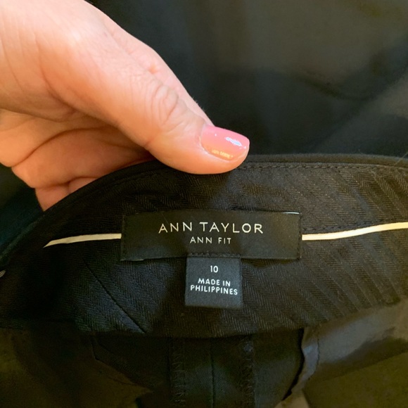 Almost New Ann Taylor Pant Suit - Picture 6 of 8